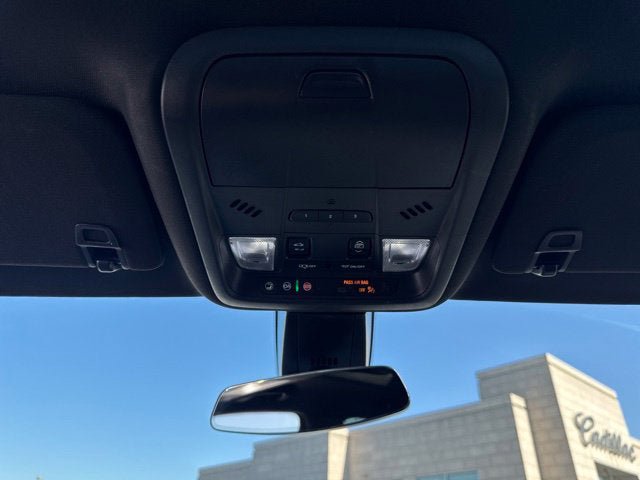 Used 2025 Cadillac XT6 Luxury FWD image 14