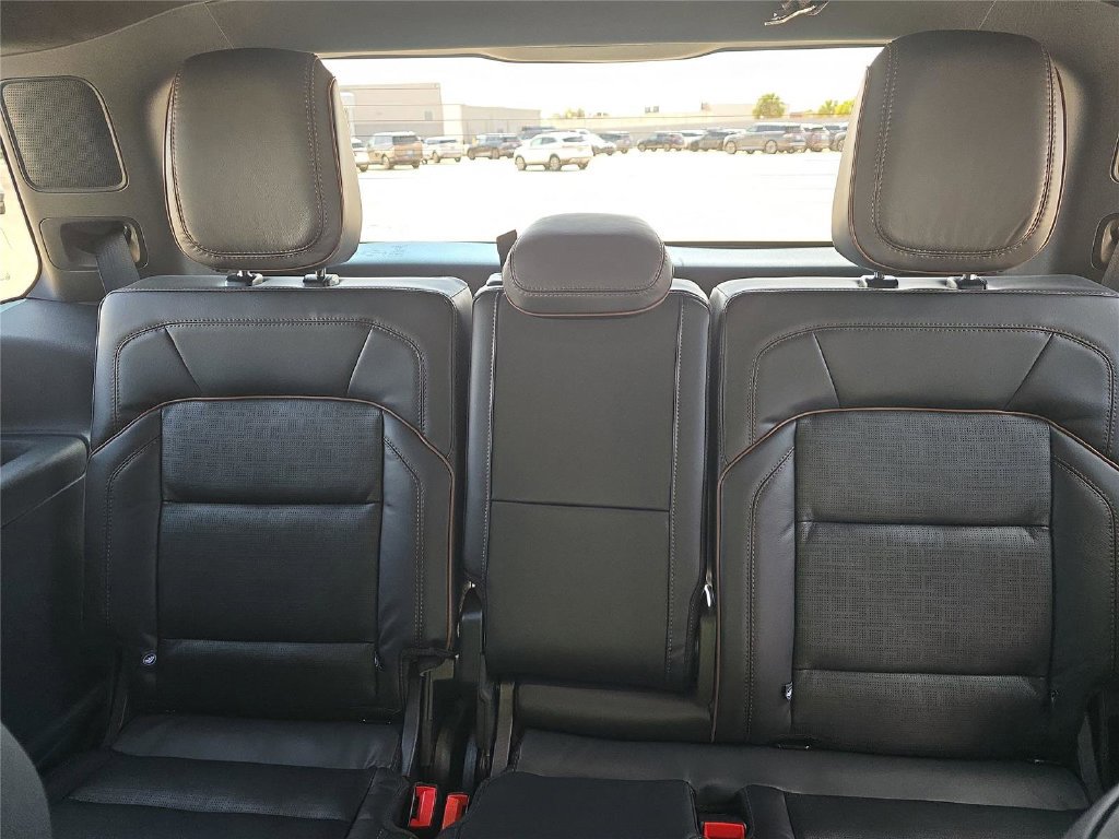 New 2026 Lincoln Navigator Black Label AWD/4WD image 11