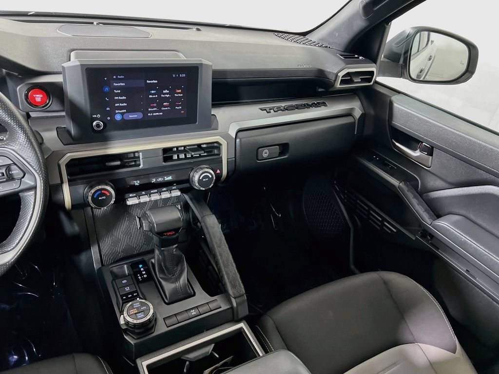 Used 2024 Toyota Tacoma TRD Off-Road AWD/4WD image 20
