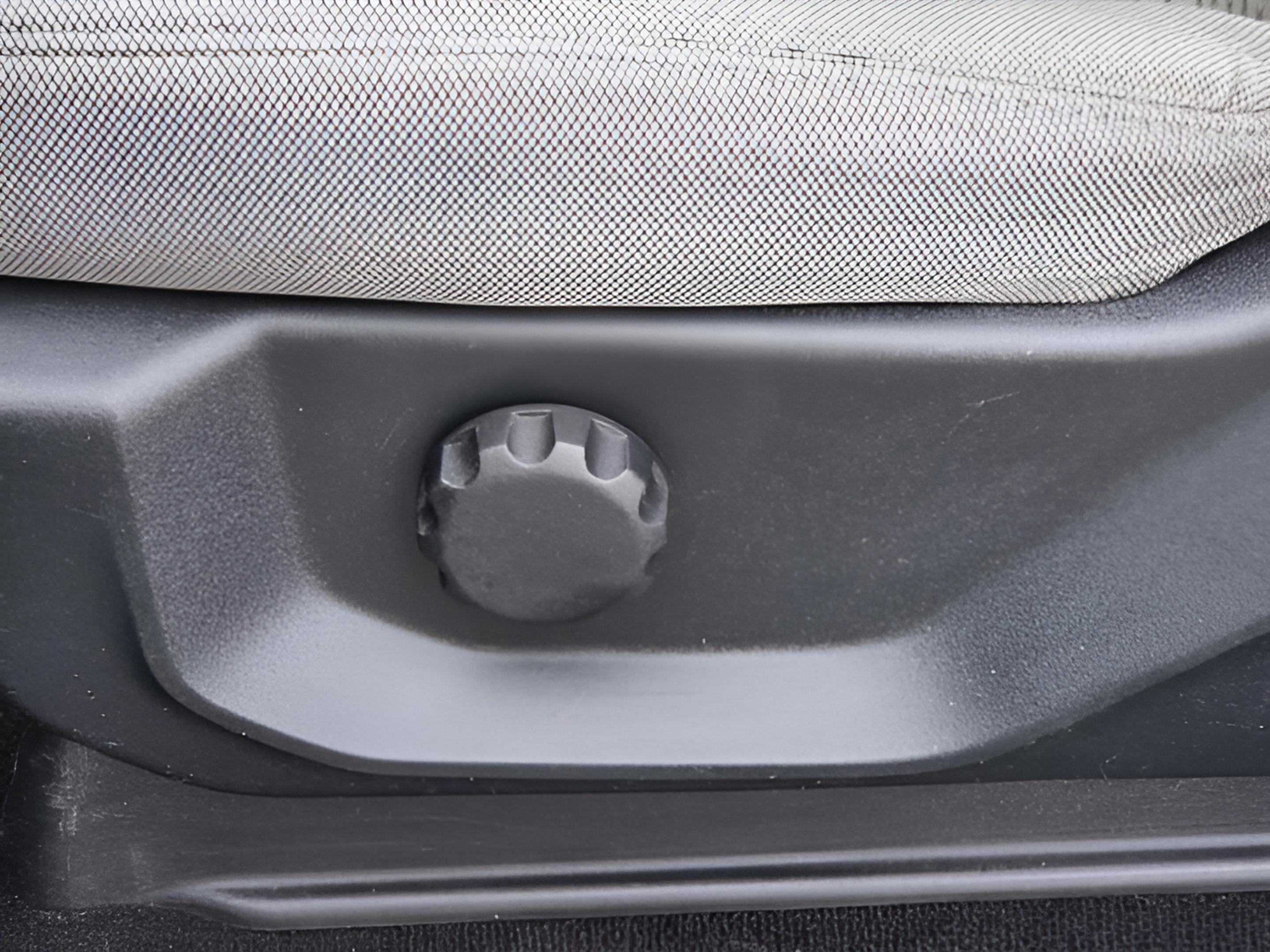 Used 2019 Ford F150 XLT w/ XTR Package image 13