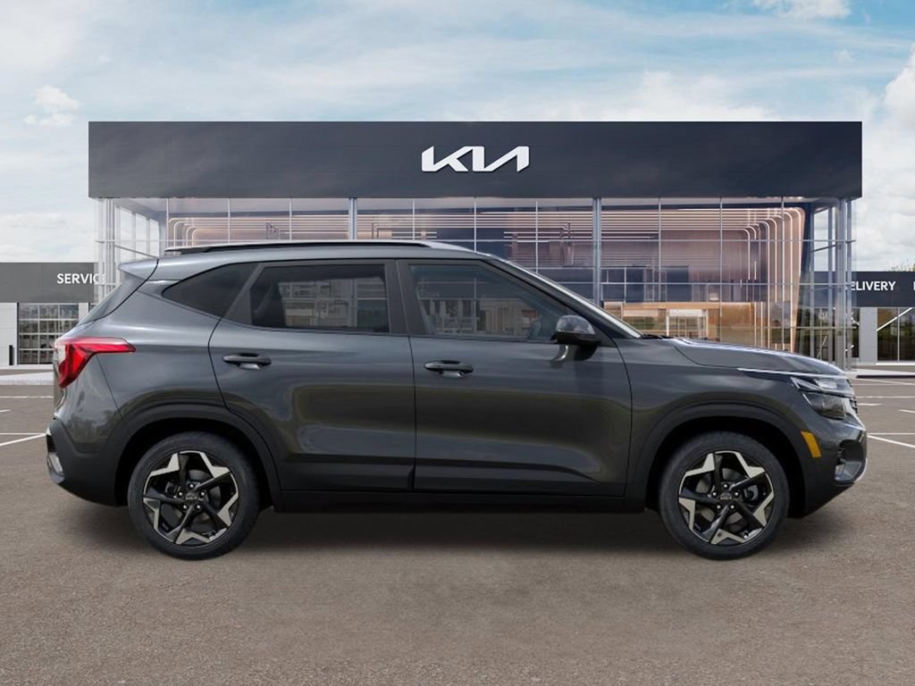 New 2026 Kia Seltos S FWD image 7