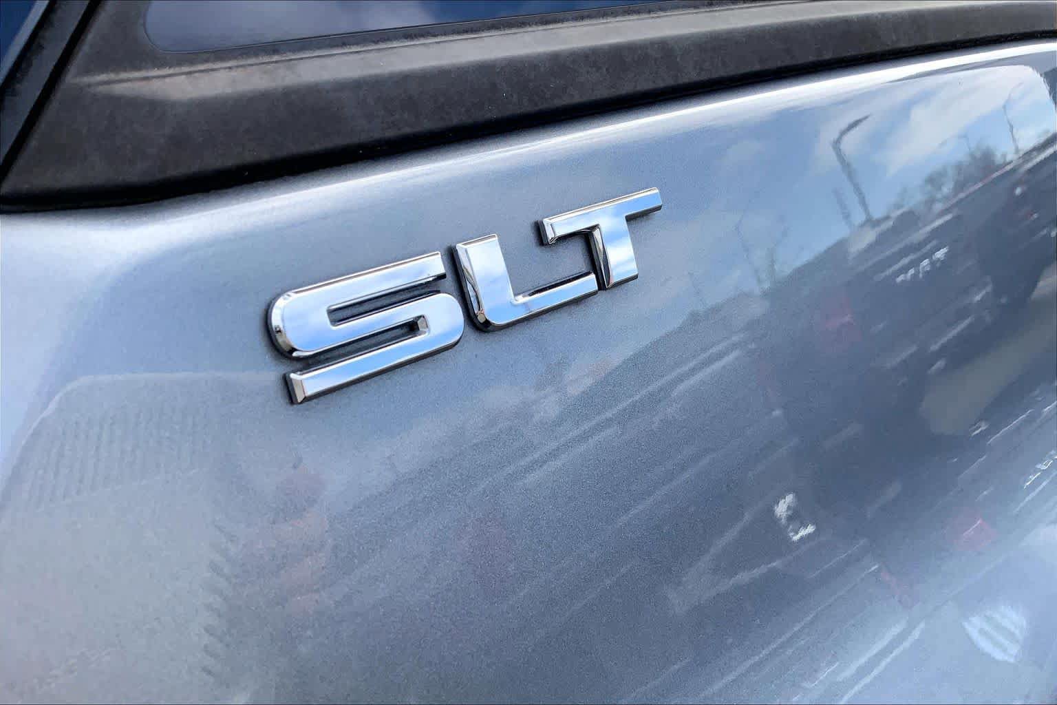 Used 2020 GMC Terrain SLT w/ Preferred Package AWD/4WD image 9