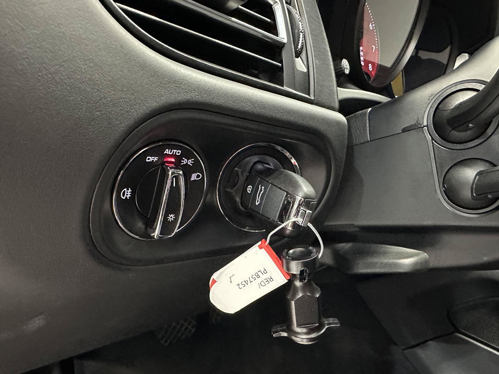 Certified 2023 Porsche Macan GTS AWD/4WD image 20