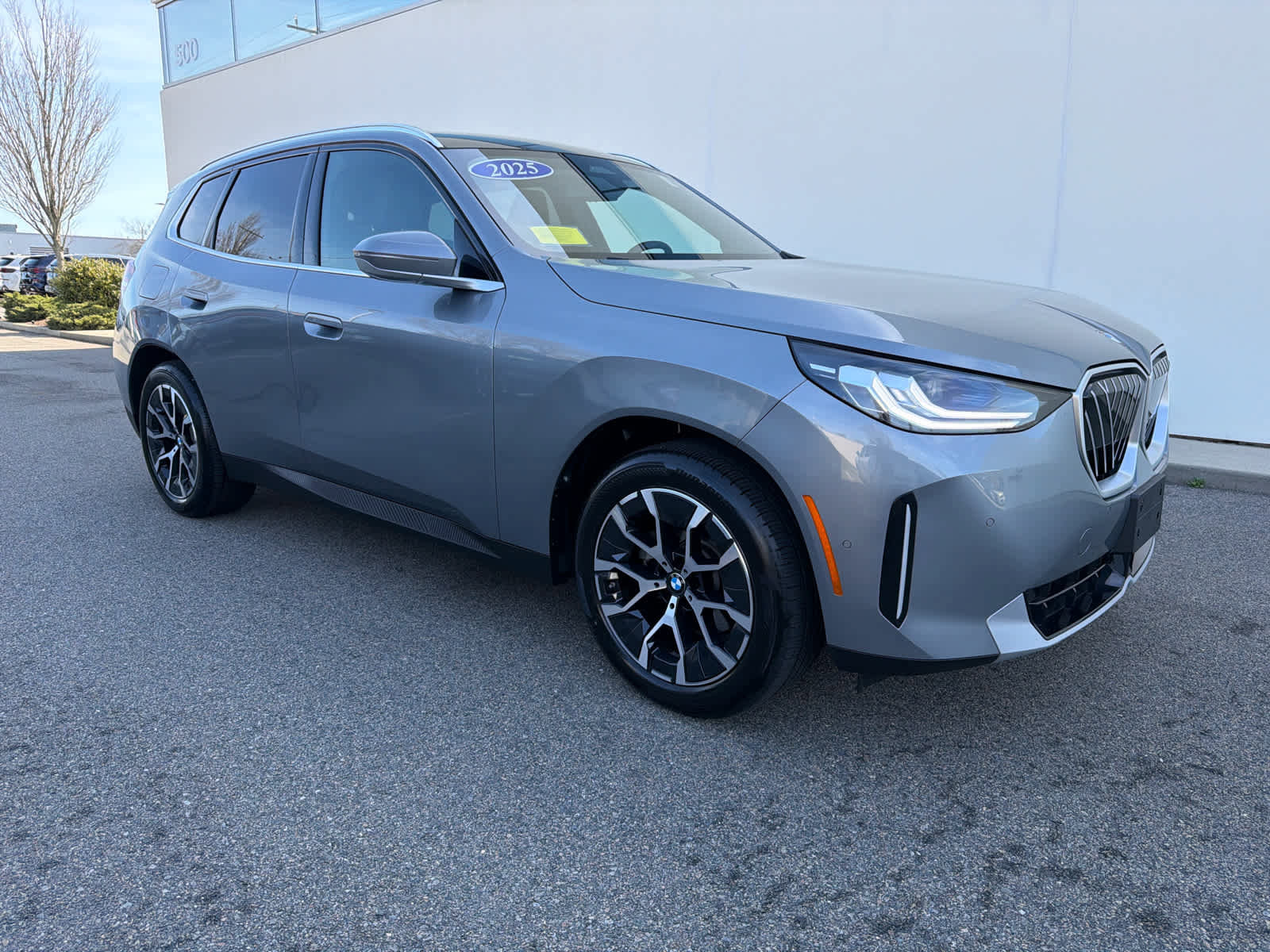 Used 2025 BMW X3 xDrive30i w/ Convenience Package image 2