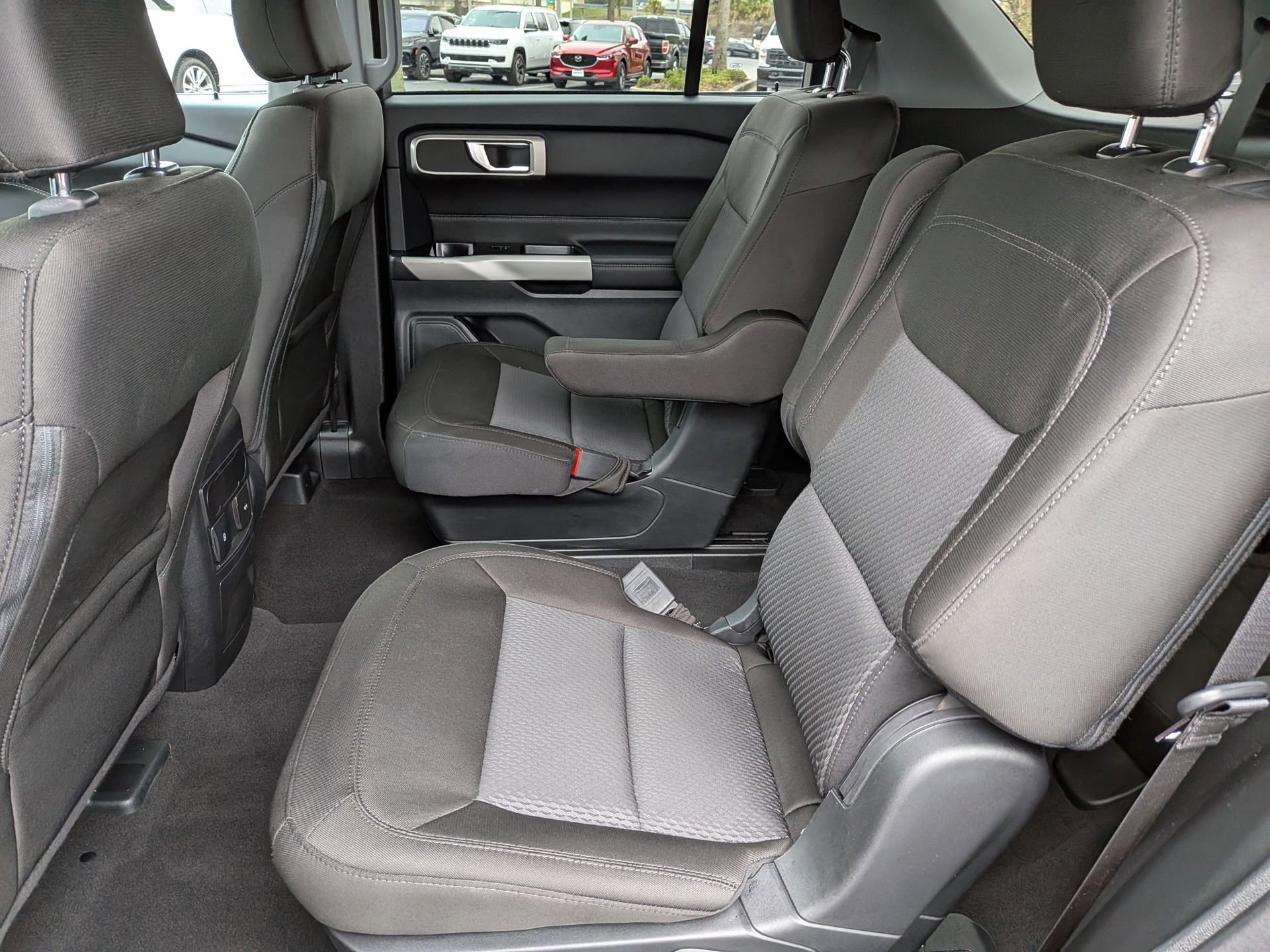 Used 2023 Ford Explorer XLT image 18