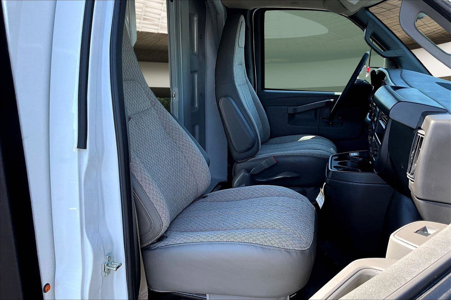 New 2025 Chevrolet Express 3500 w/ Power Convenience Package image 8