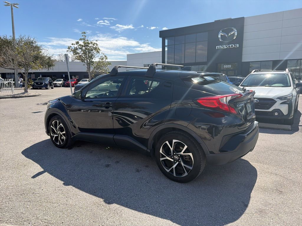 Used 2020 Toyota C-HR XLE image 6
