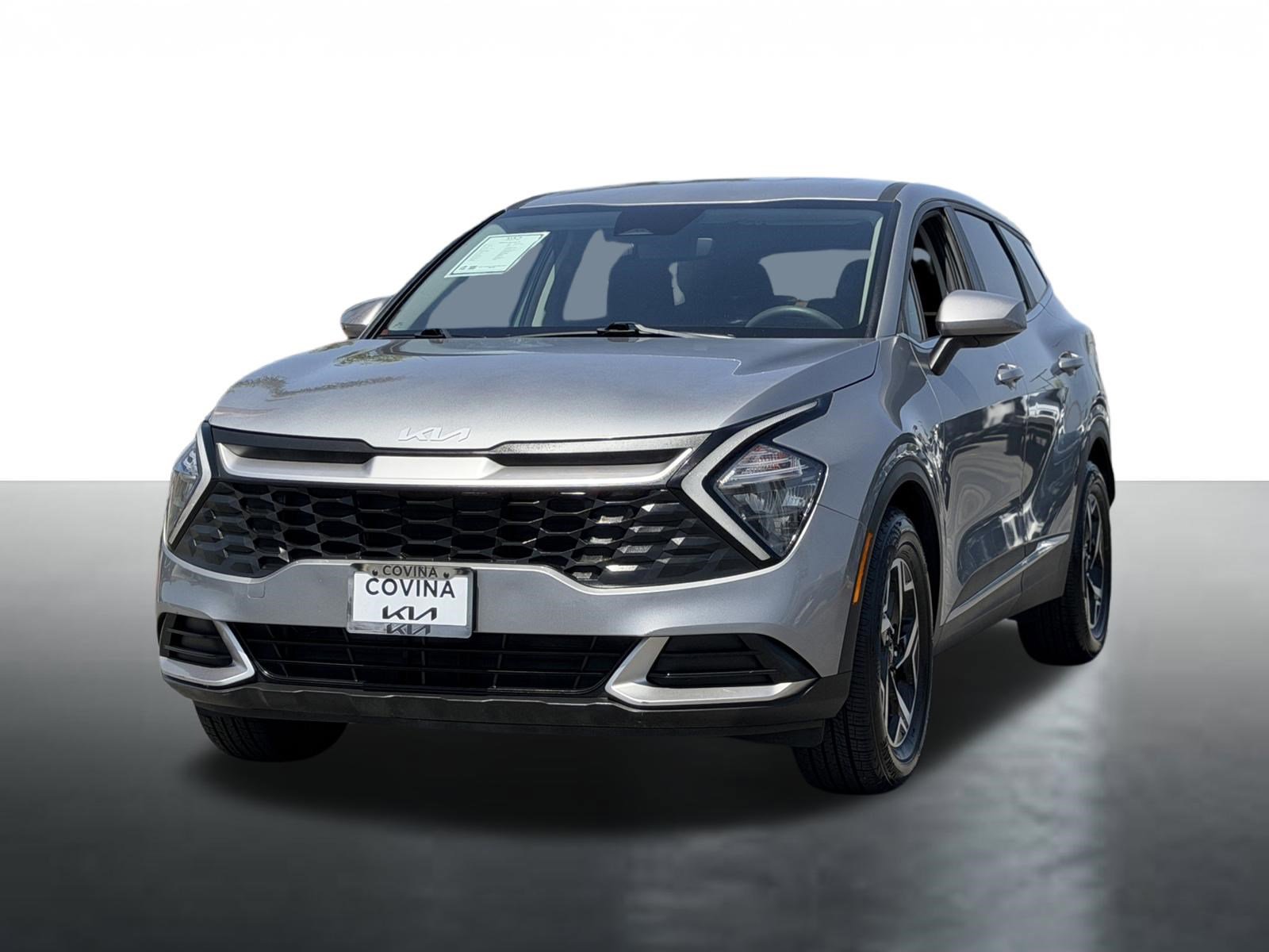 Used 2023 Kia Sportage LX image 4