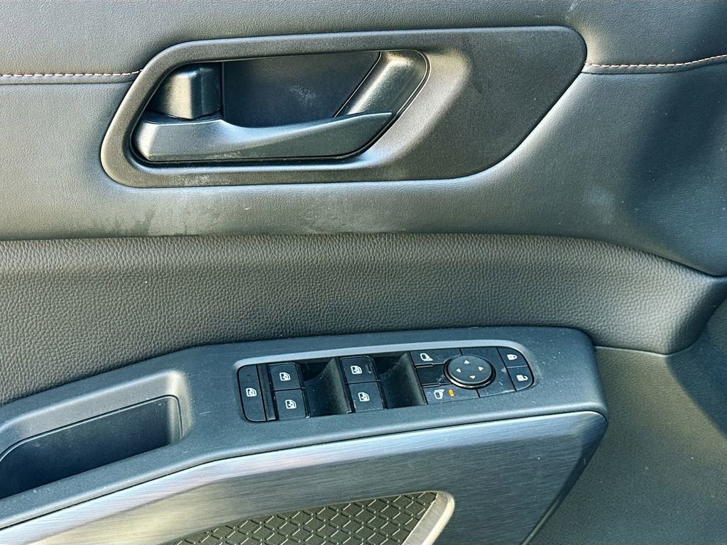 Used 2023 Nissan Pathfinder Rock Creek AWD/4WD image 21