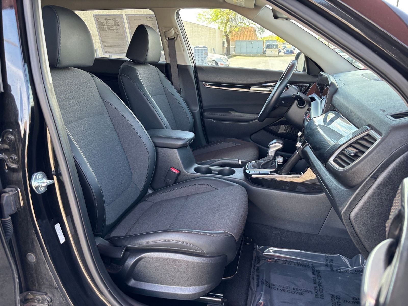 Used 2025 Kia Seltos S image 37