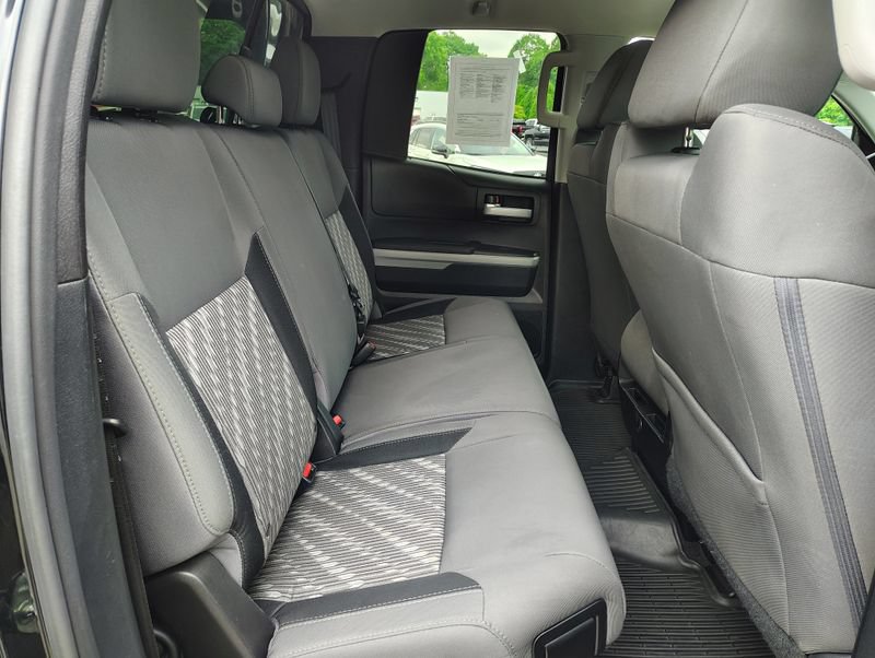 Used 2018 Toyota Tundra SR5 AWD/4WD image 16