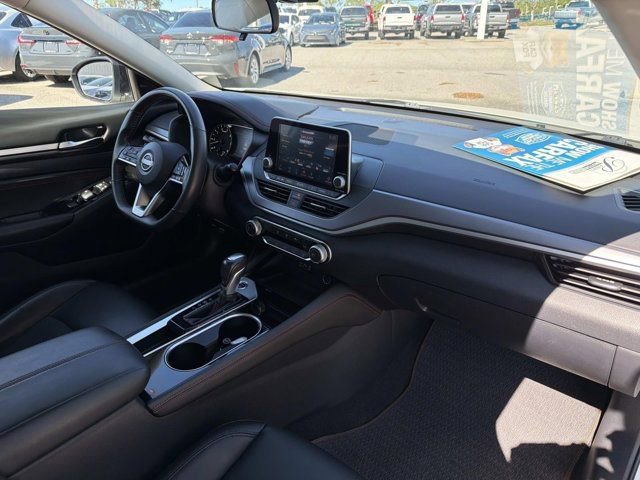 Used 2023 Nissan Altima 2.5 SR image 18