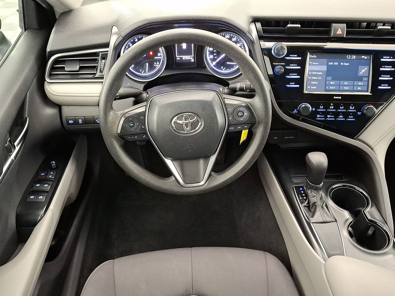 Used 2020 Toyota Camry LE FWD image 12
