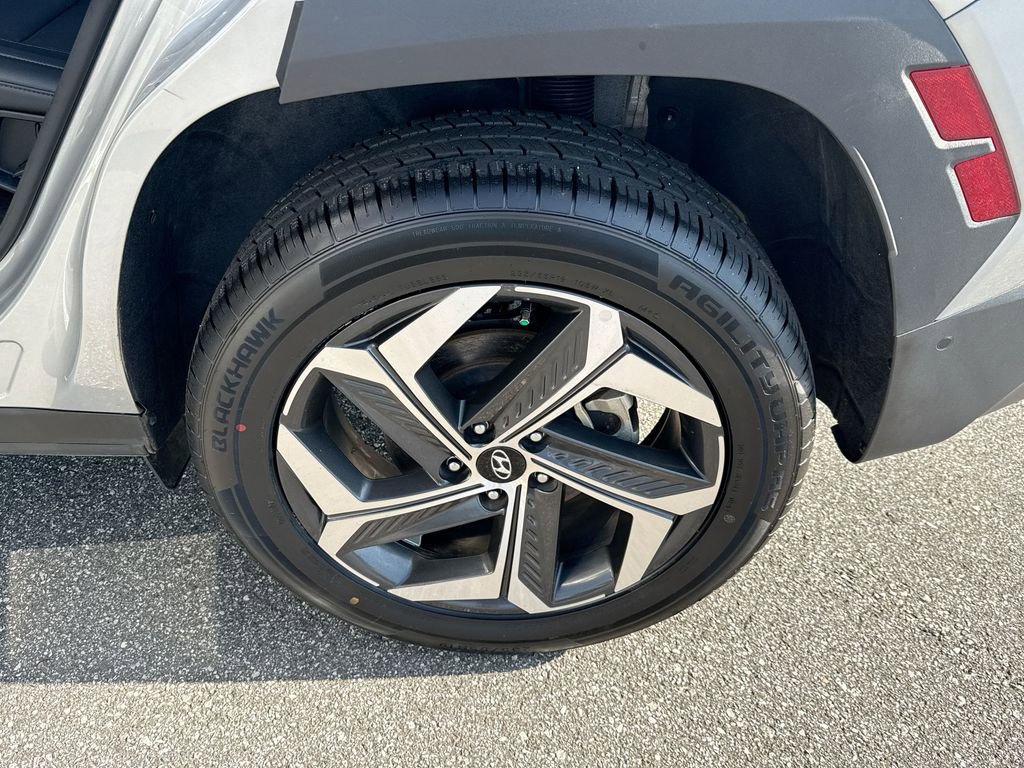 Used 2024 Hyundai Tucson Limited image 32
