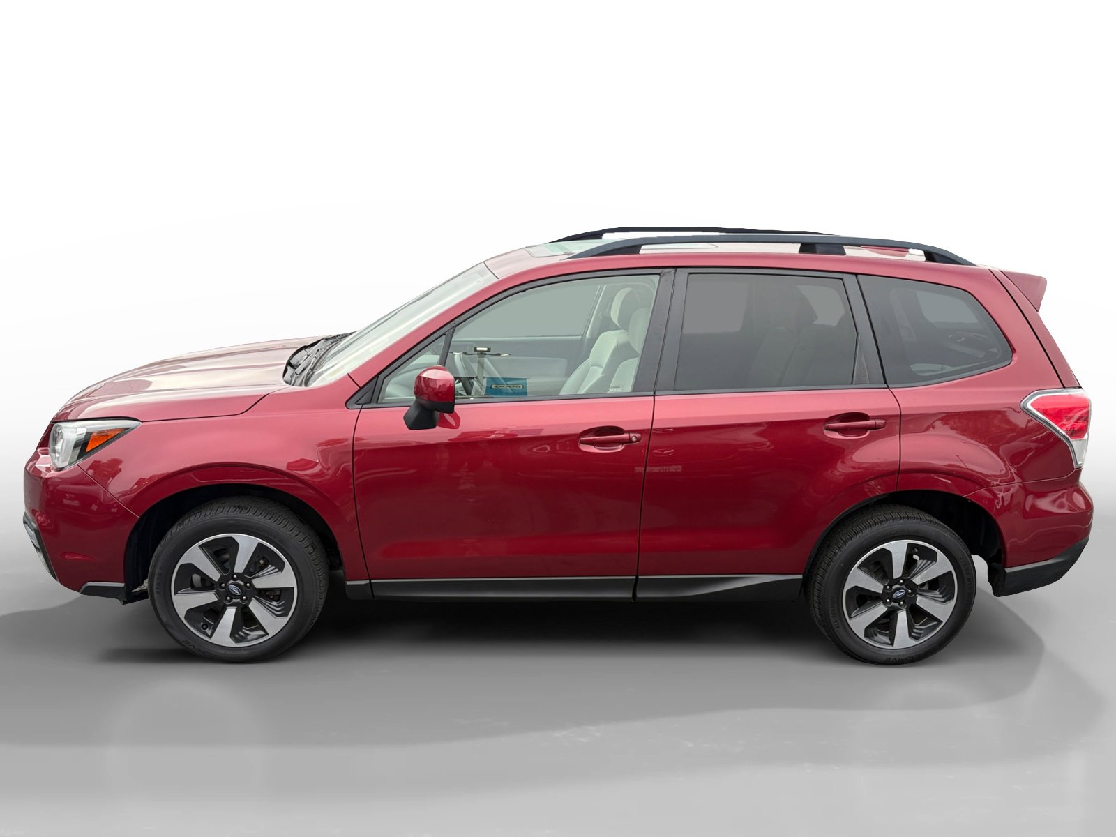 Used 2017 Subaru Forester 2.5i Premium image 2