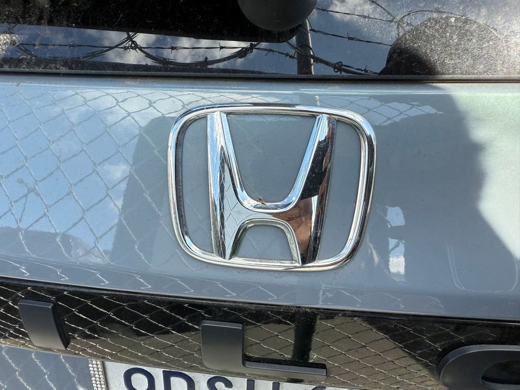 Used 2025 Honda Pilot Sport image 19