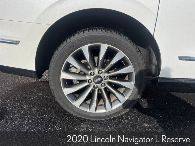 Used 2020 Lincoln Navigator L Reserve w/ Luxury Package image 14