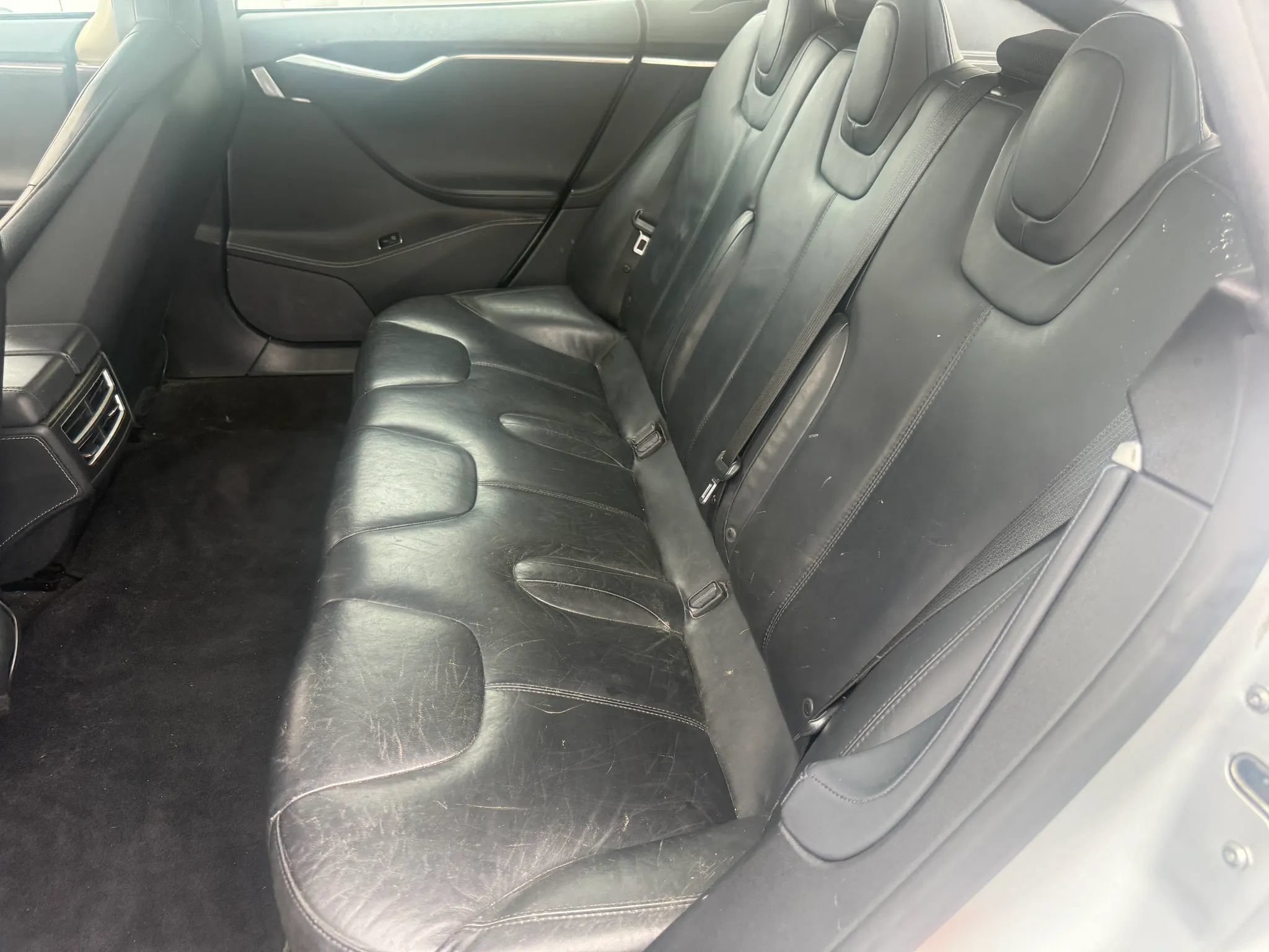 Used 2014 Tesla Model S 85 RWD image 13