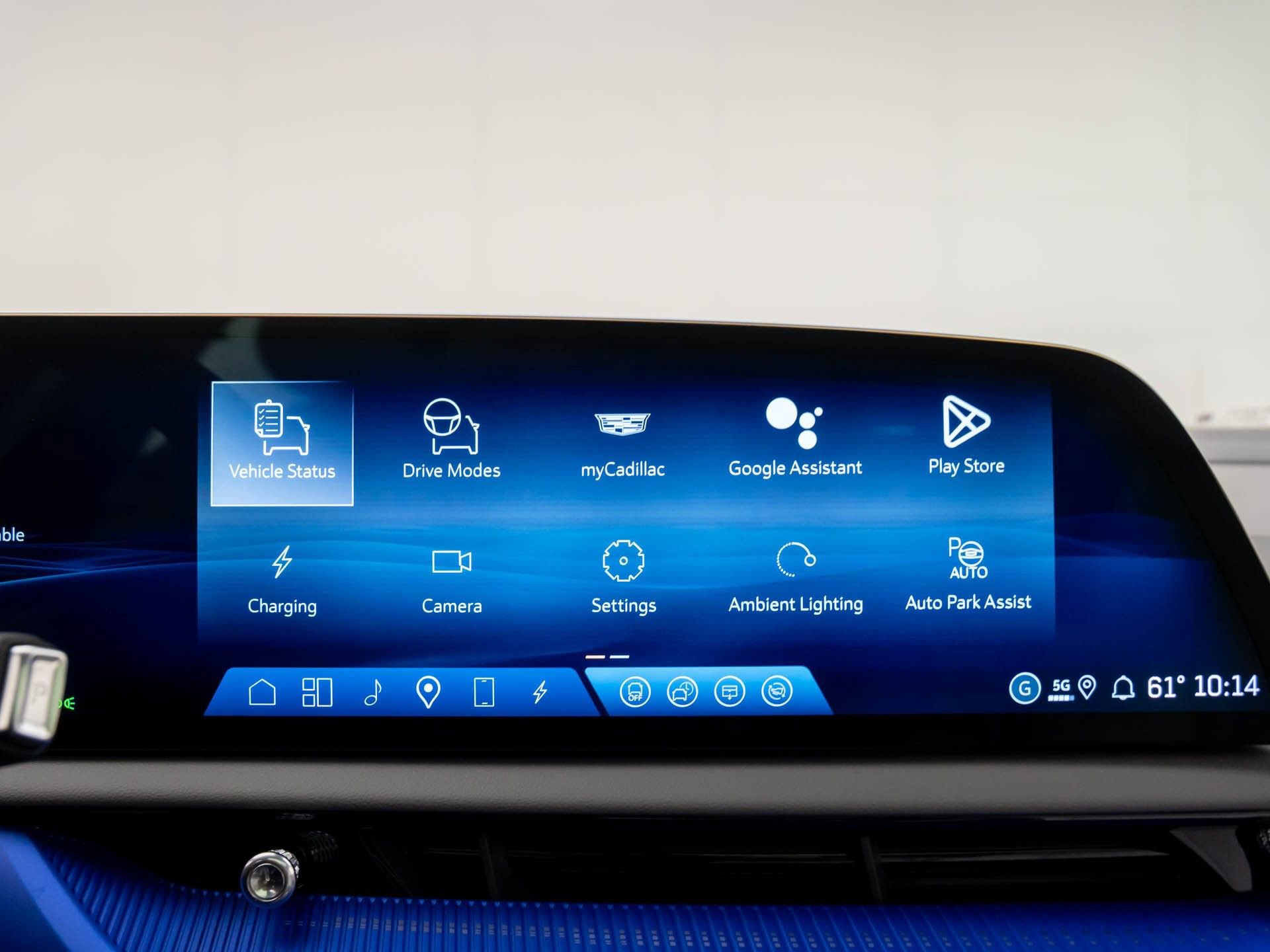 New 2026 Cadillac Optiq Sport 1 image 29