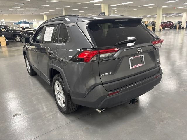 Used 2020 Toyota RAV4 XLE AWD/4WD image 5