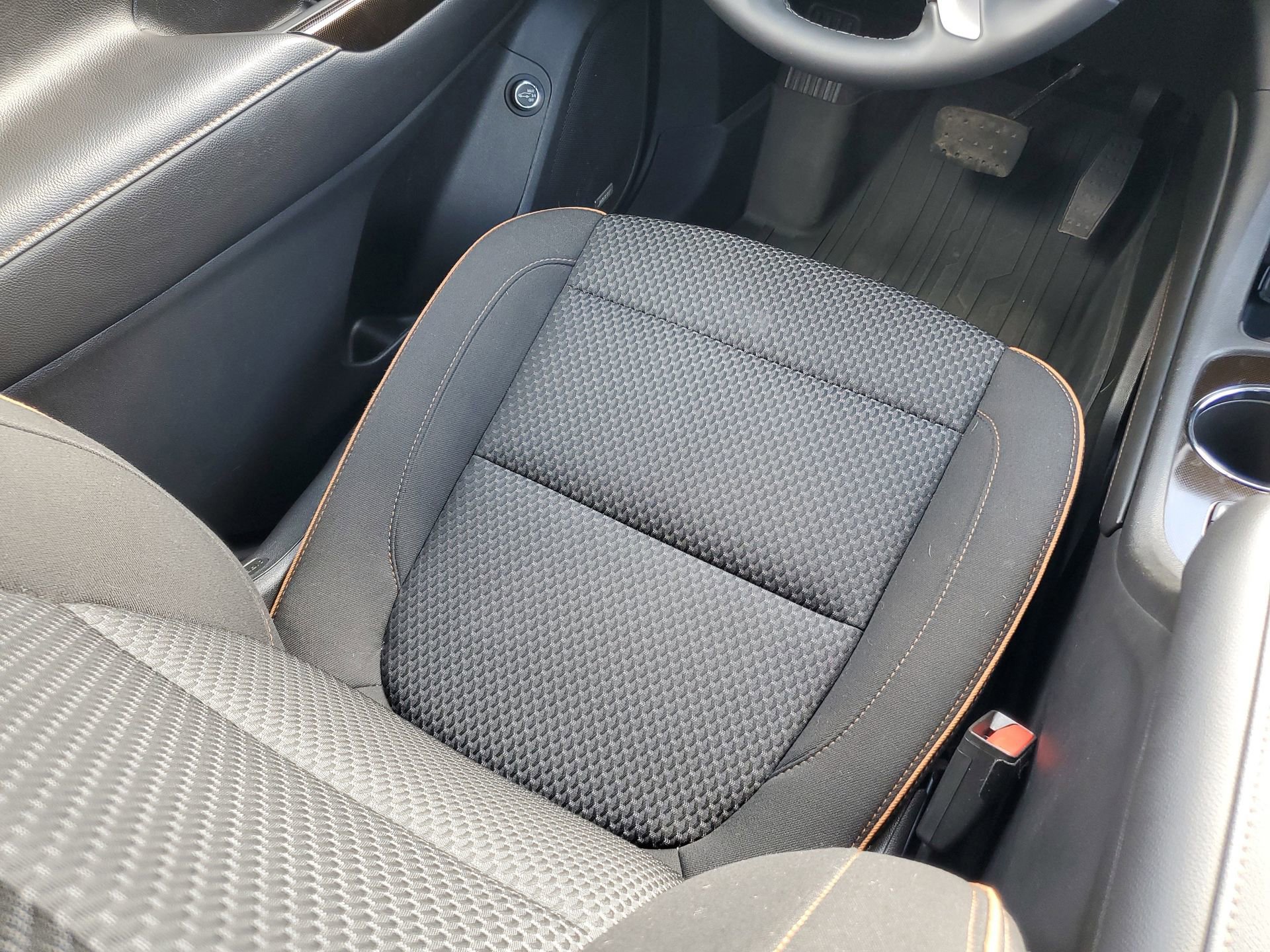 Used 2023 GMC Acadia AT4 w/ LPO, Floor Liner Package image 17