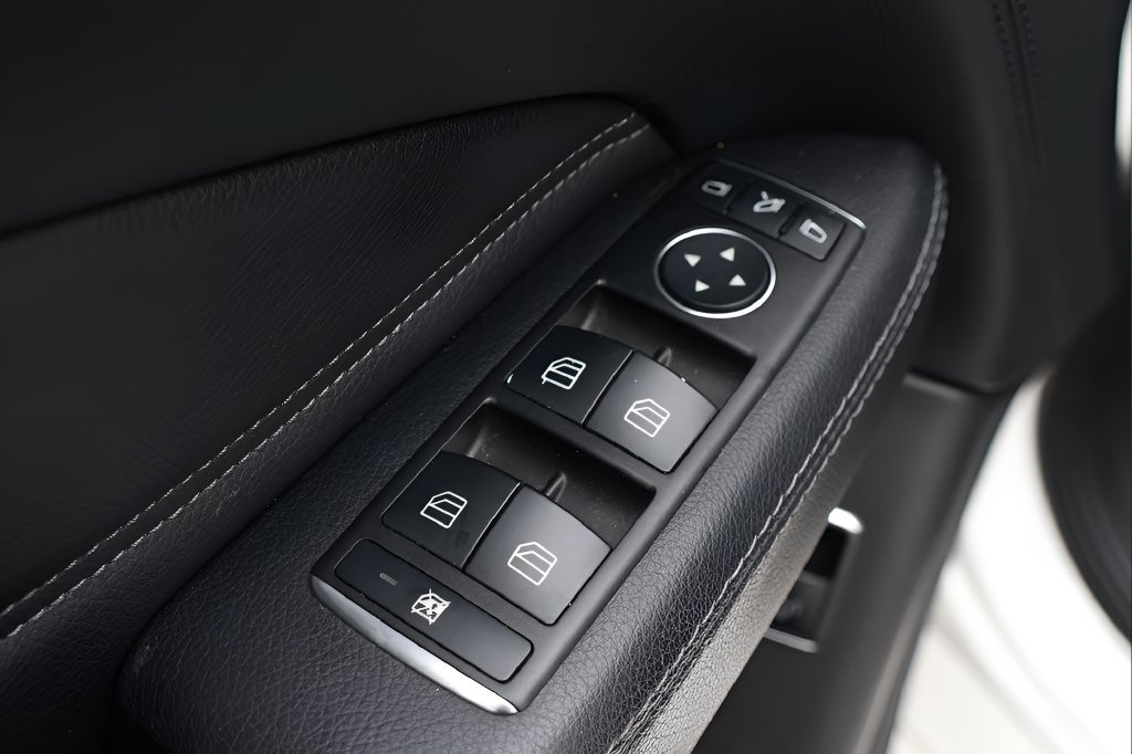 Used 2018 Mercedes-Benz GLE 43 AMG 4MATIC w/ Night Package image 22