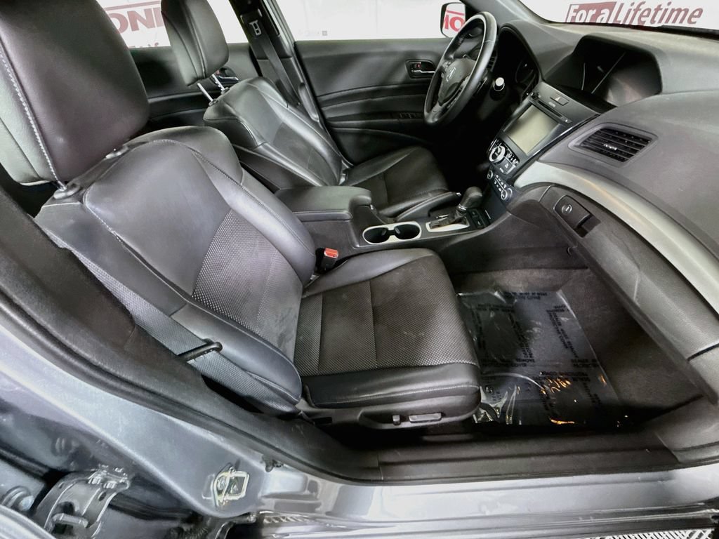 Used 2017 Acura ILX w/ Premium & A-SPEC Package FWD image 30