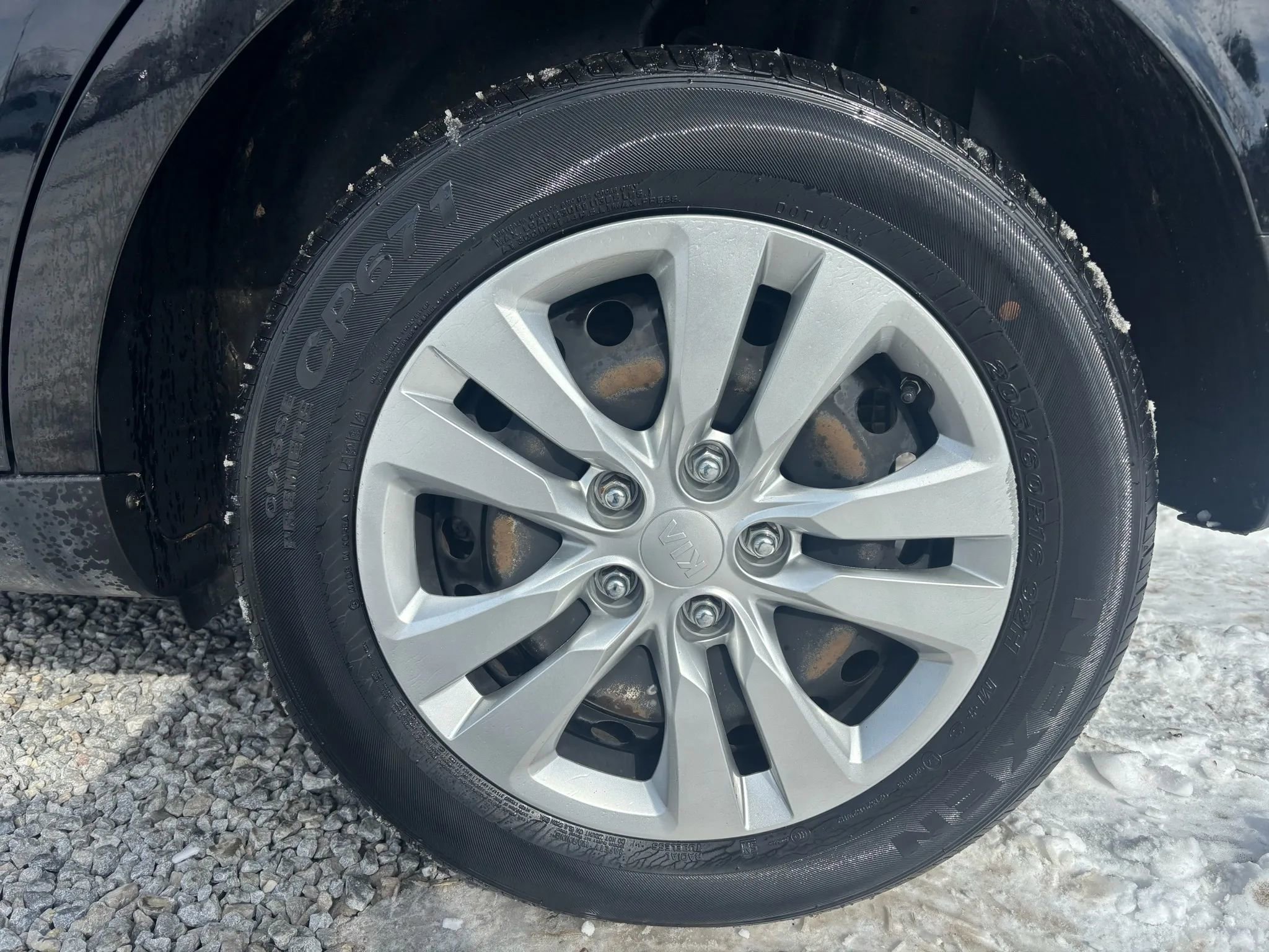 Used 2020 Kia Soul LX image 2