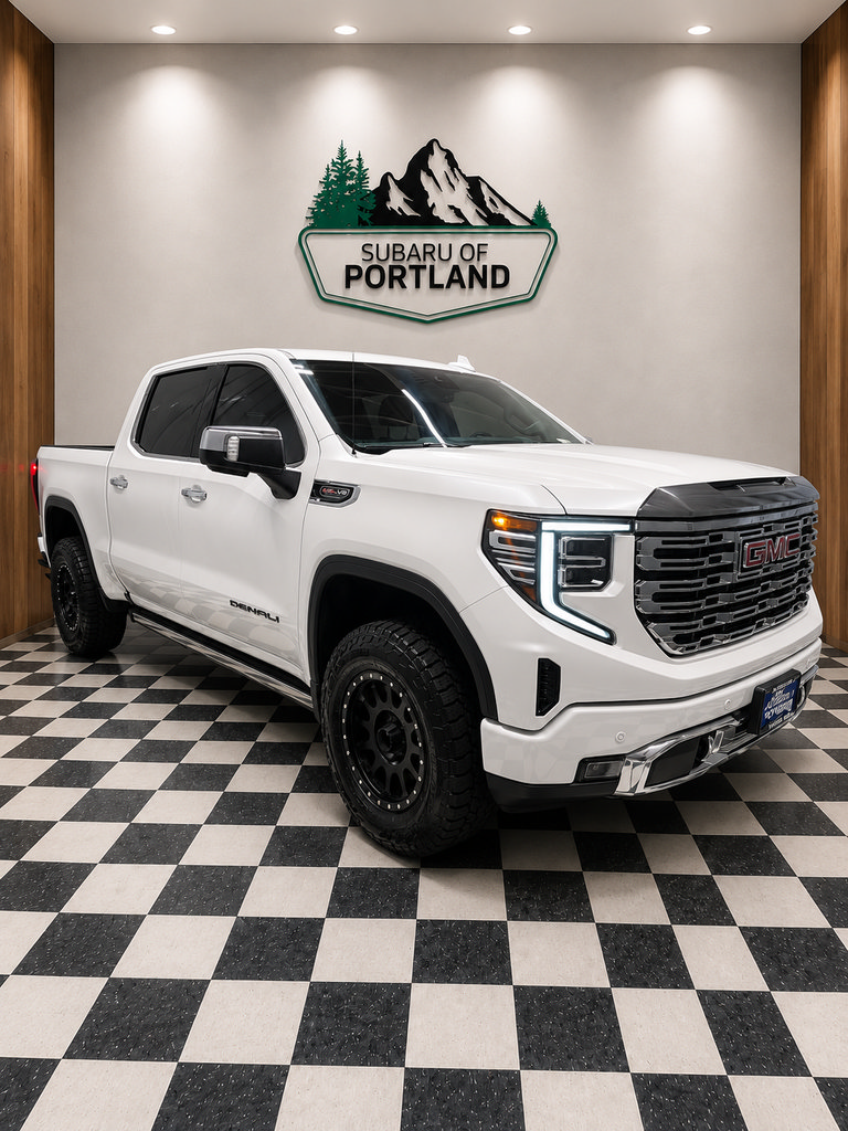 Used 2023 GMC Sierra 1500 Denali AWD/4WD image 1