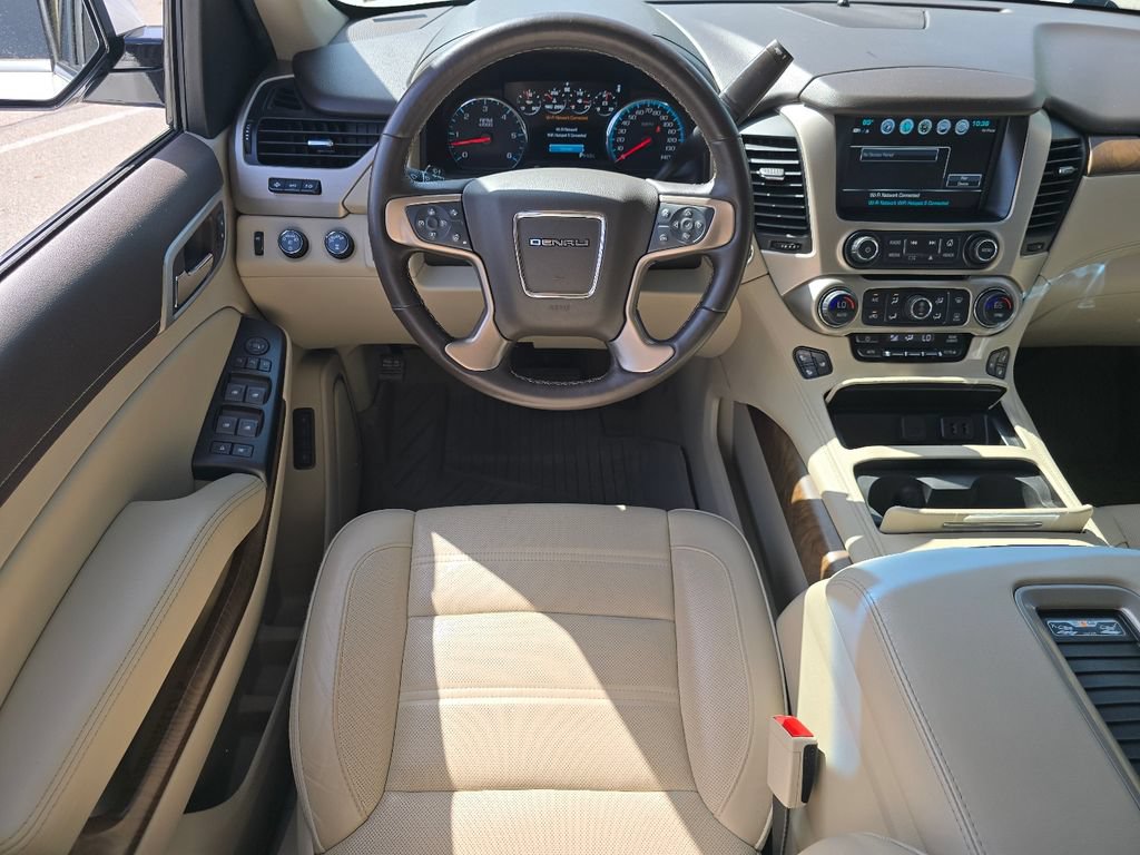 Used 2019 GMC Yukon Denali w/ Denali Ultimate Package AWD/4WD image 25
