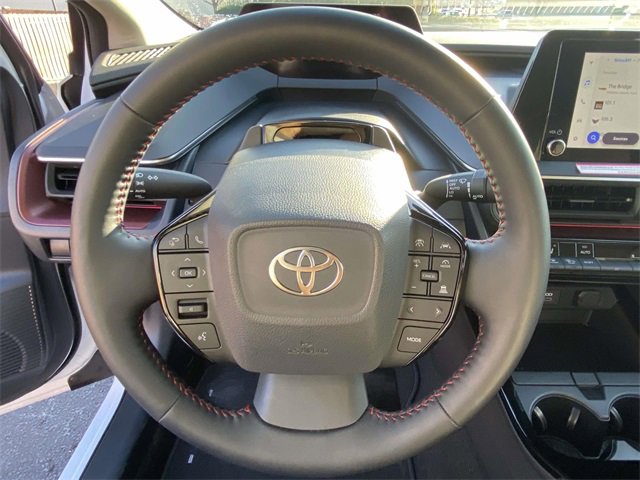 Used 2025 Toyota Prius Plug-In Hybrid image 18