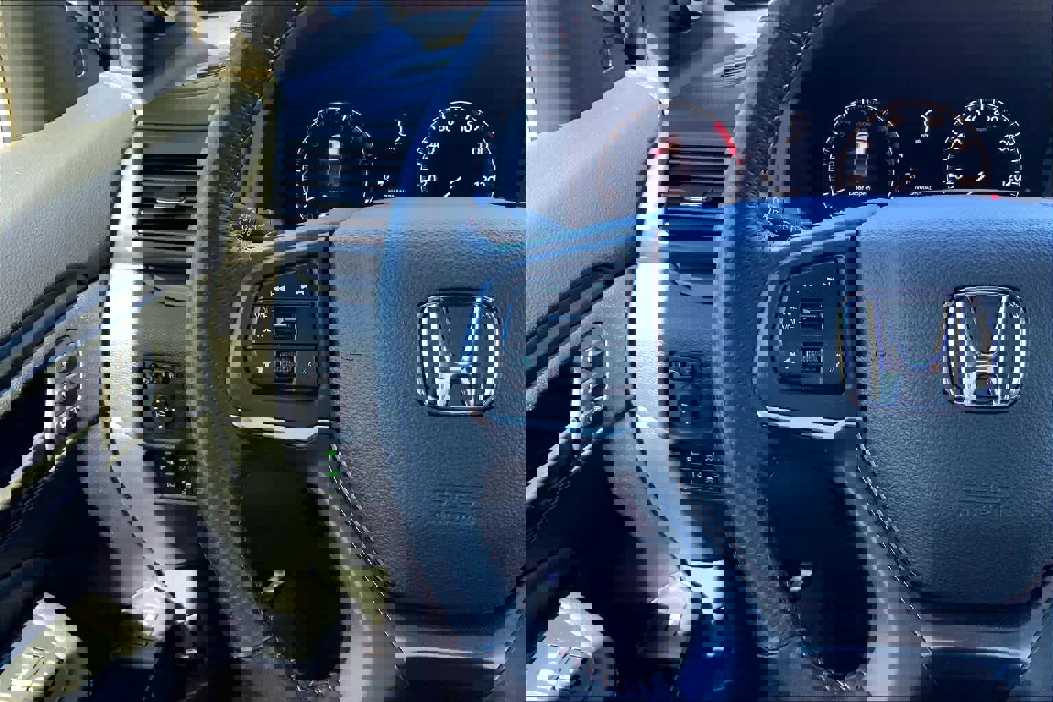 Used 2025 Honda Ridgeline TrailSport image 23