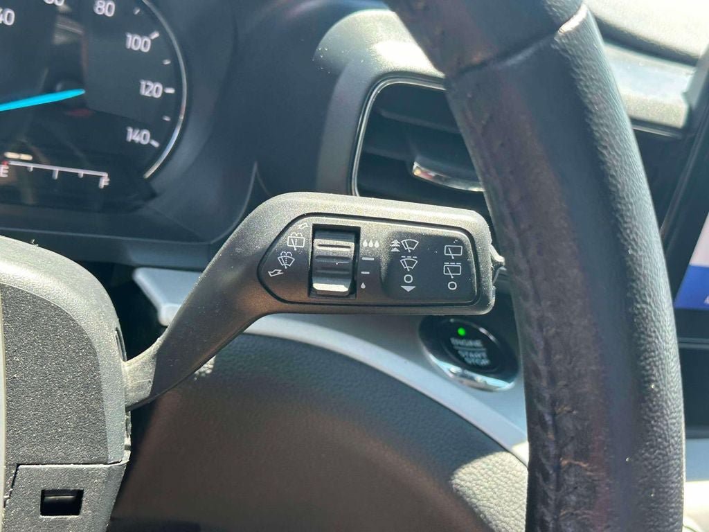 Used 2021 Ford Explorer XLT w/ Equipment Group 202A AWD/4WD image 25
