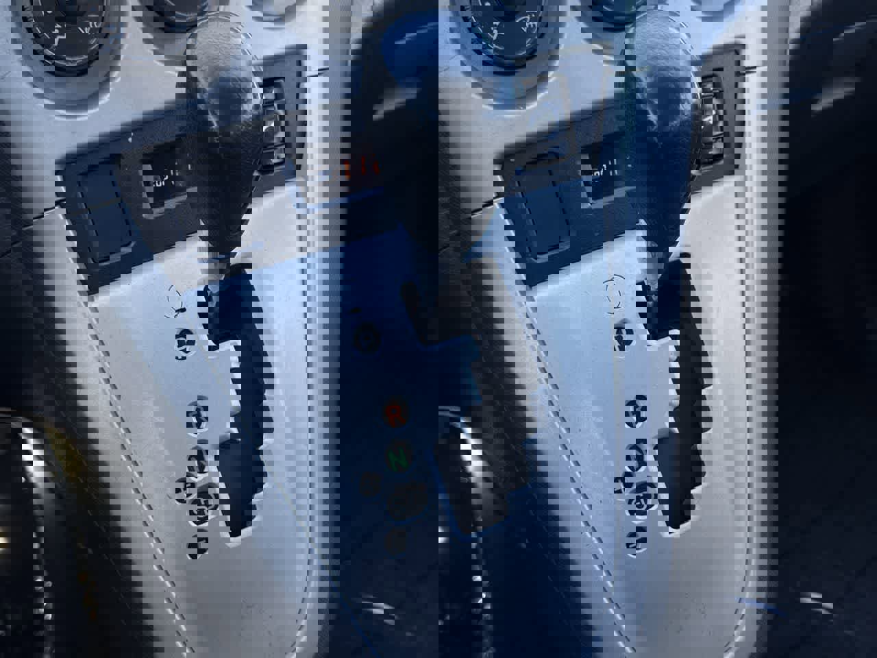 Used 2011 Toyota Matrix S image 19