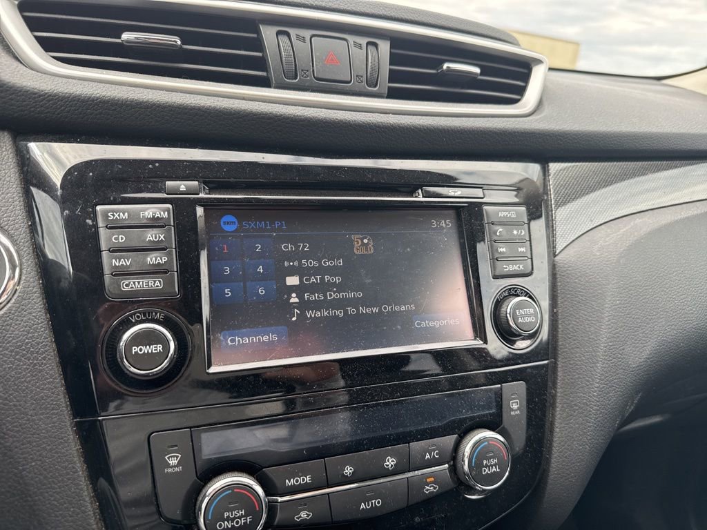 Used 2014 Nissan Rogue SL w/ SL Premium Package image 12