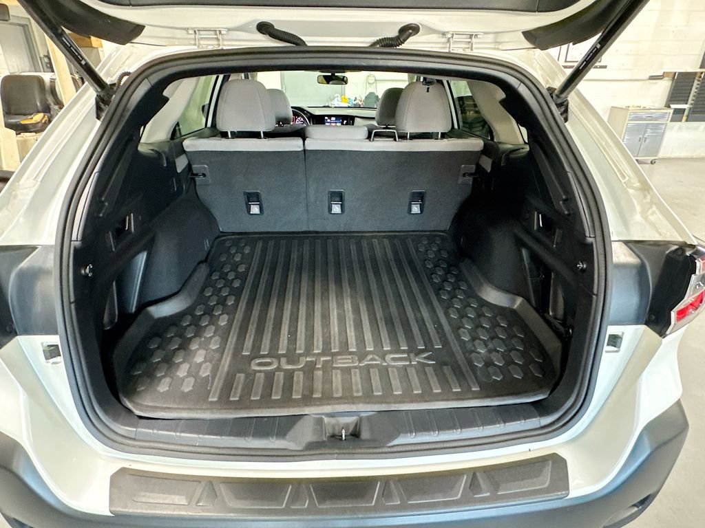 Used 2023 Subaru Outback Premium image 23