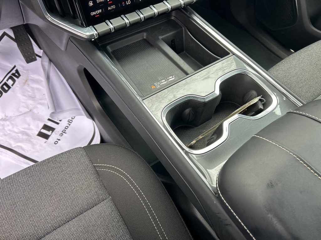 Used 2025 GMC Acadia Elevation image 25