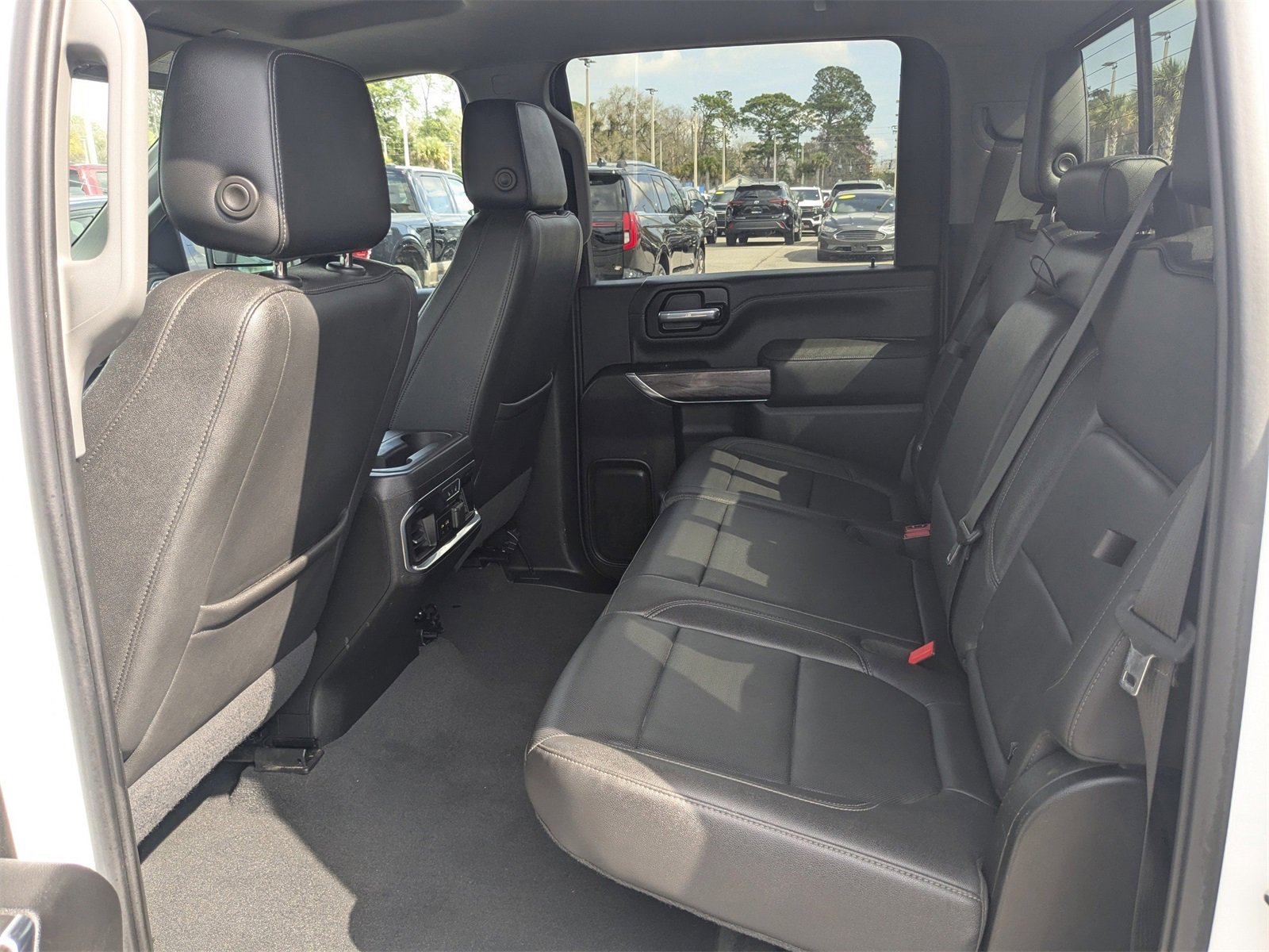 Used 2022 Chevrolet Silverado 2500 LTZ w/ LTZ Convenience Package image 14