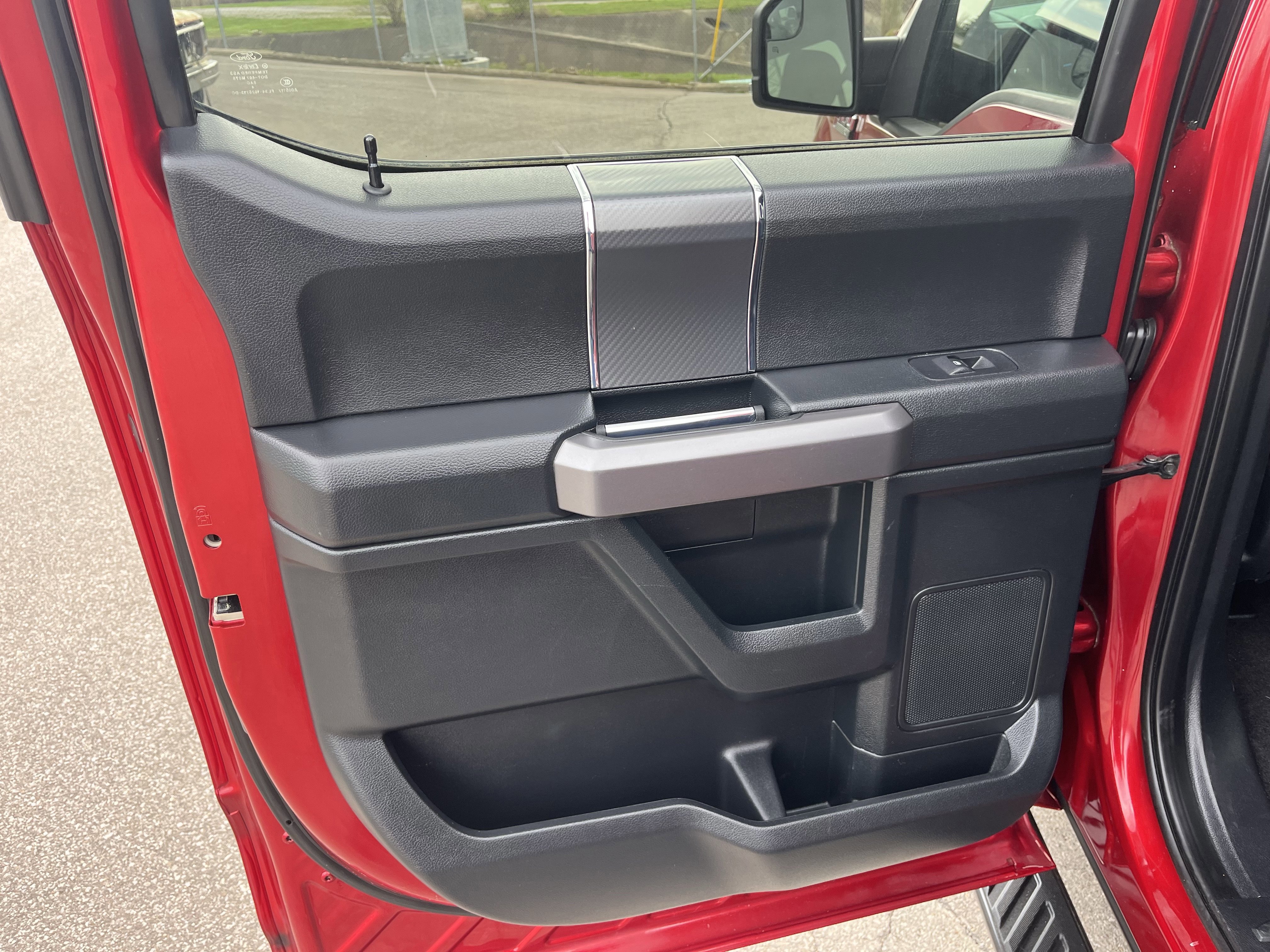 Used 2019 Ford F150 XLT w/ Equipment Group 302A Luxury image 31