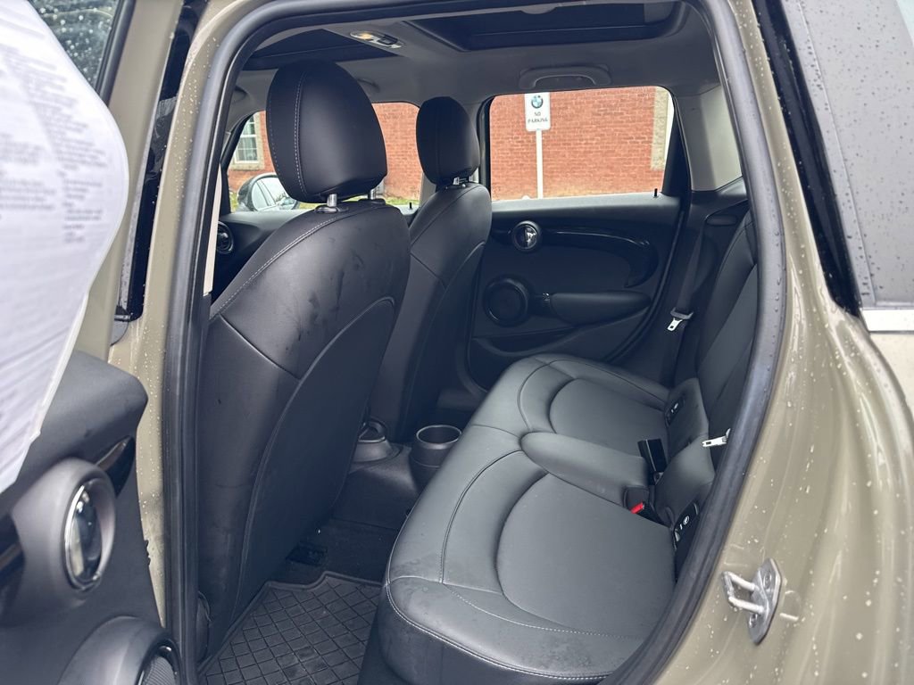 Used 2019 MINI Cooper 4-Door Hardtop FWD image 10