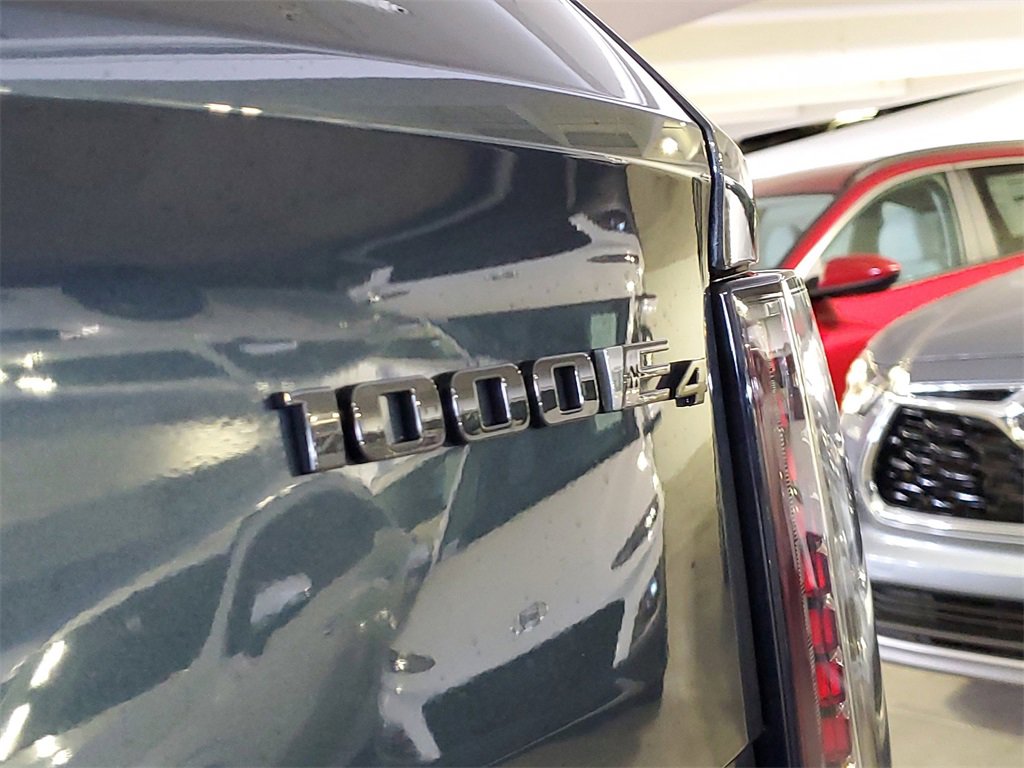 New 2026 Cadillac Escalade IQ Sport 1 w/ LPO, ONYX Package image 6