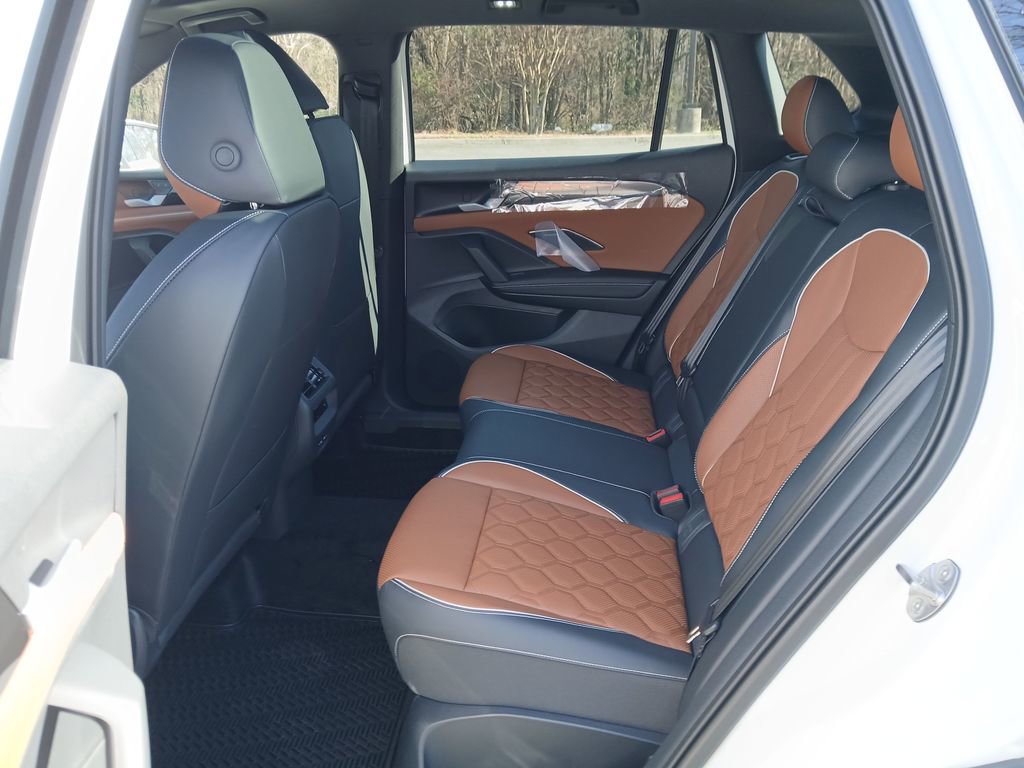 New 2026 Volkswagen Tiguan SEL R-Line image 25