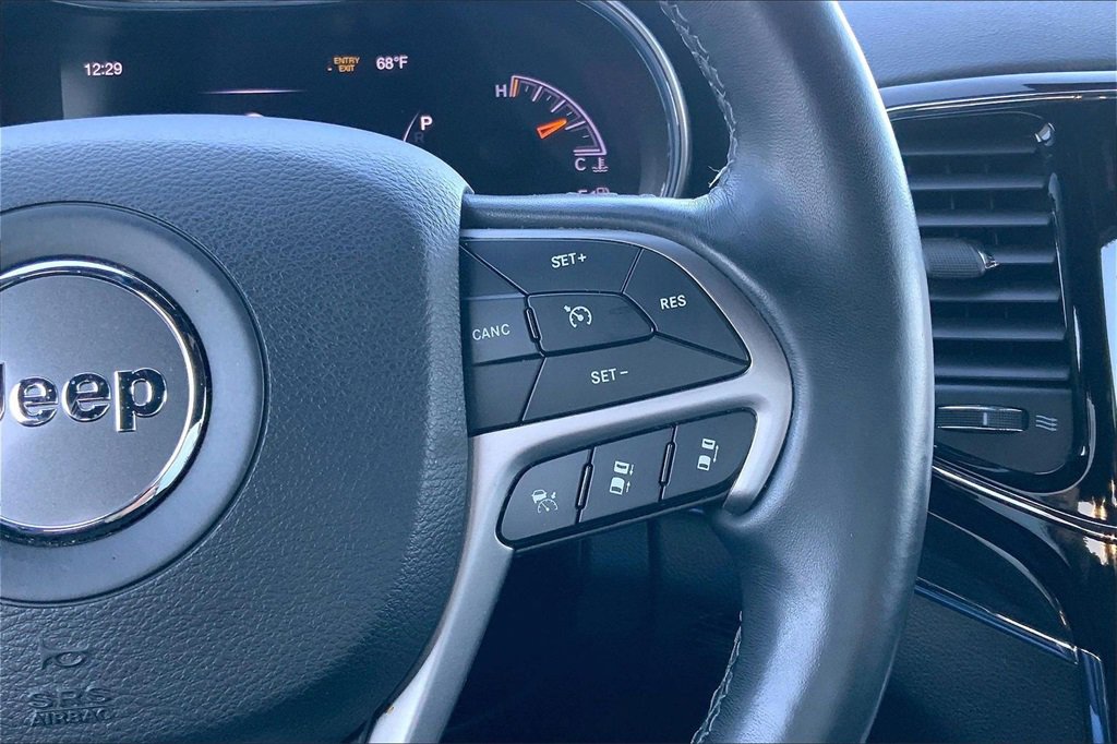 Used 2019 Jeep Grand Cherokee Overland image 13