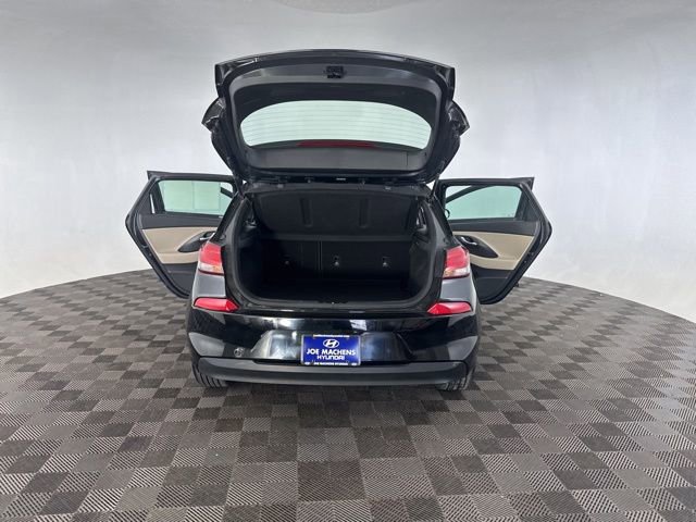 Used 2020 Hyundai Elantra GT image 18