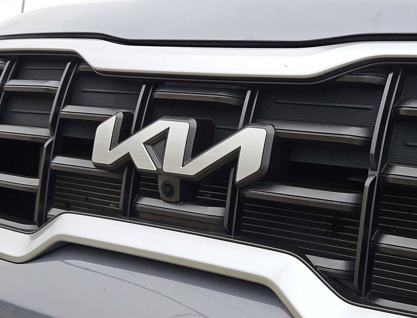 Used 2025 Kia Telluride SX image 12