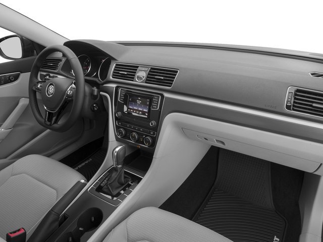 Used 2017 Volkswagen Passat 1.8T R-Line FWD image 16