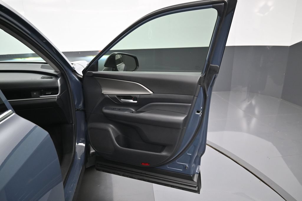 Certified 2024 Toyota Grand Highlander AWD image 40