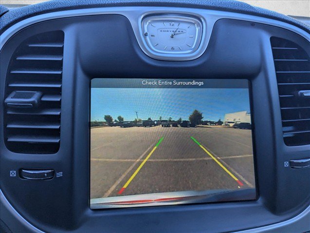 Used 2013 Chrysler 300 C RWD image 18
