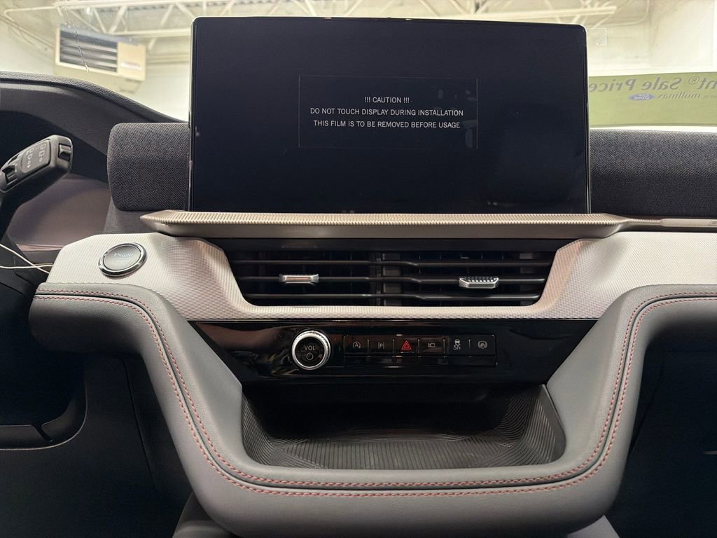 New 2026 Ford Explorer Active w/ Active Comfort Package RWD image 21