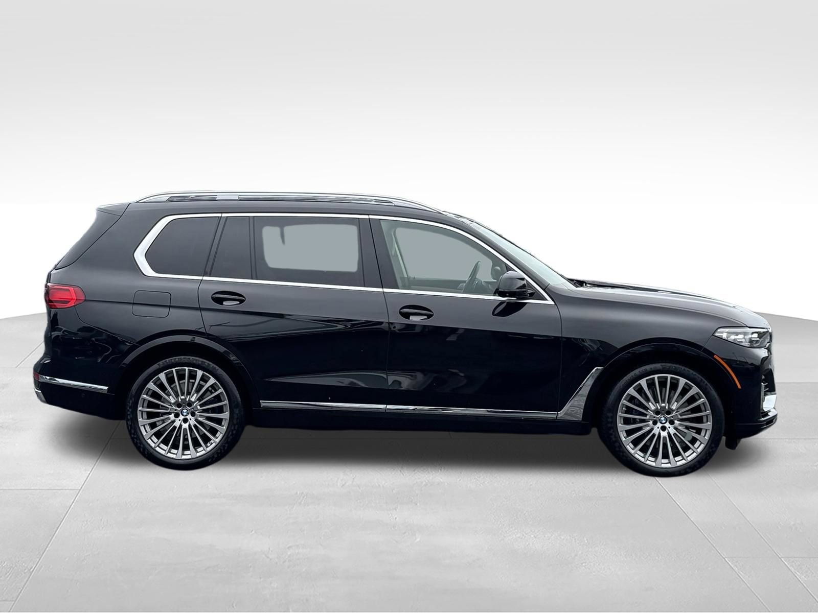Used 2019 BMW X7 xDrive50i w/ Dynamic Handling Package AWD/4WD image 3